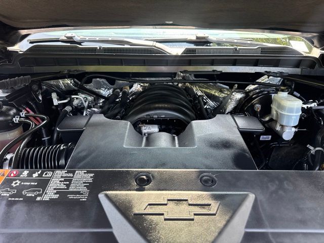 Used 2018 Black Chevrolet LT image 17