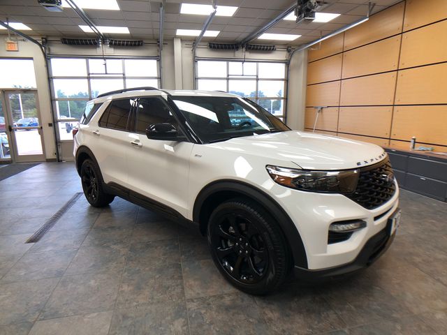 White Metallic 2024 Ford Explorer SUV / Crossover All-Wheel Drive Automatic