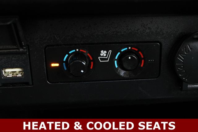 Used 2021  Toyota Nightshade image 5