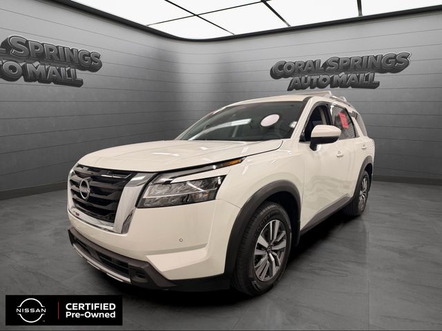 2024 Nissan Pathfinder SL