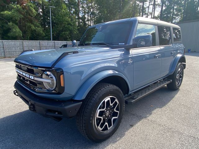 2024 Ford Bronco Outer Banks 4