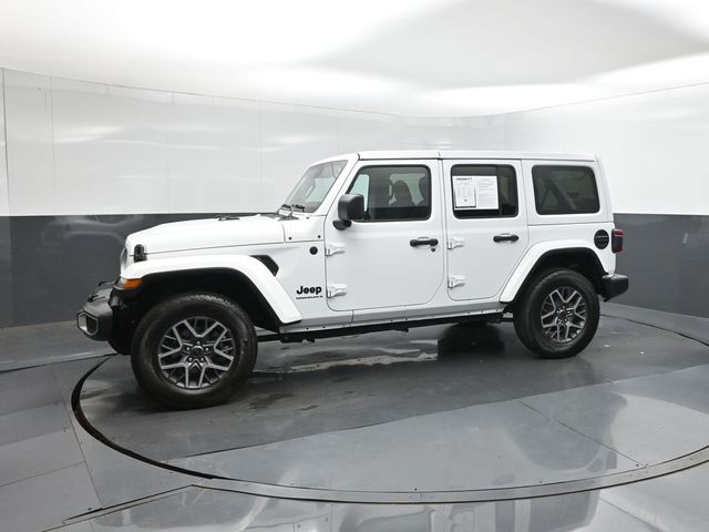 Used 2025 Jeep Wrangler SUV
