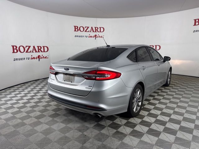 2017 Ingot Silver Ford Fusion SE FWD Sedan