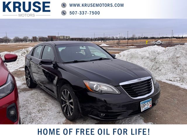 2013 Chrysler 200 Touring