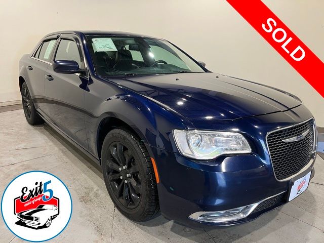 Jazz Blue Pearlcoat 2016 Chrysler 300 Limited AWD Sedan All-Wheel Drive 8-Speed Automatic