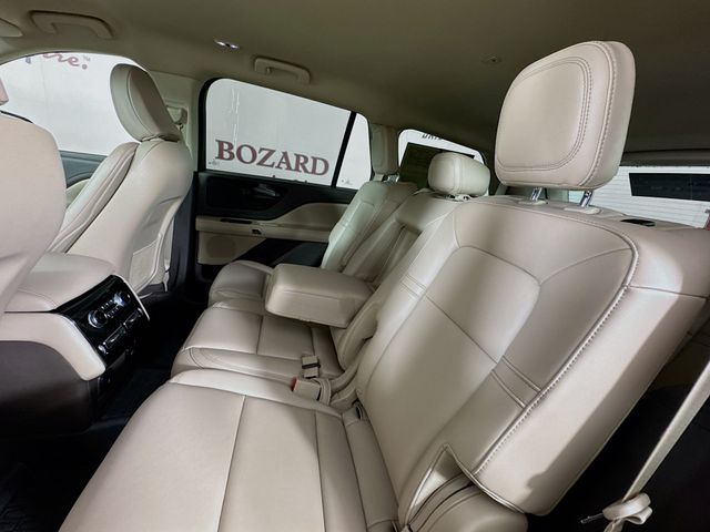 2023 Black Metallic Lincoln Aviator Standard AWD SUV
