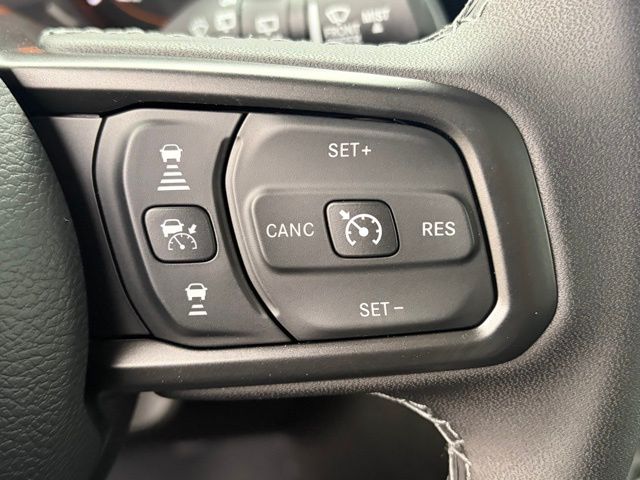 new 2026 Jeep Wrangler car, priced at $40,122