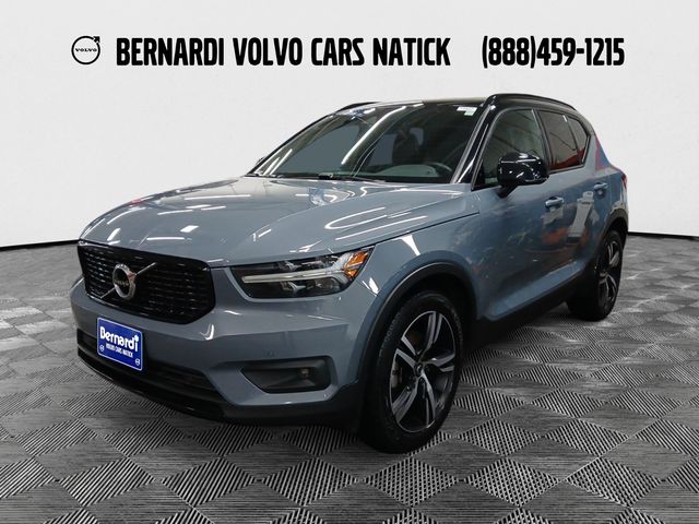 Thunder Gray Metallic 2021 Volvo XC40 T5 R-Design AWD SUV / Crossover All-Wheel Drive Automatic