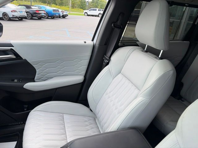 2026 Mitsubishi Outlander SEL  at Auto Express Mitsubishi