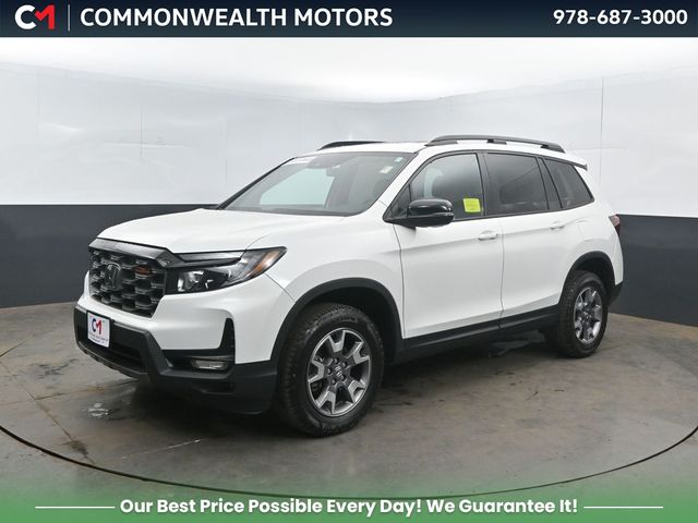 White 2023 Honda Passport TrailSport AWD SUV / Crossover All-Wheel Drive 9-Speed Automatic
