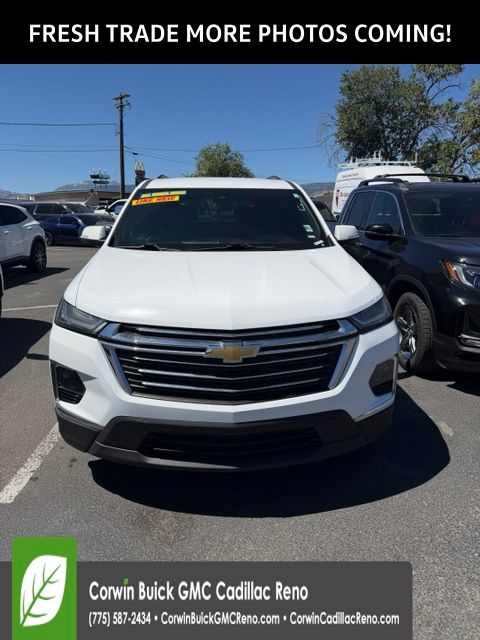 Summit White 2023 Chevrolet Traverse SUV / Crossover Four-Wheel Drive Automatic