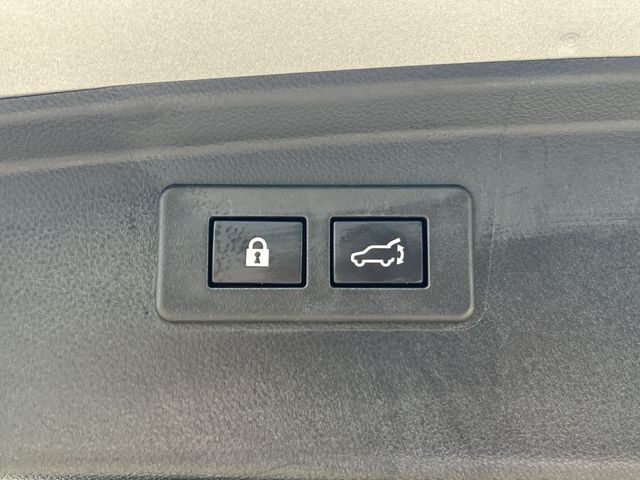 Used 2024 Silver Subaru Limited image 41