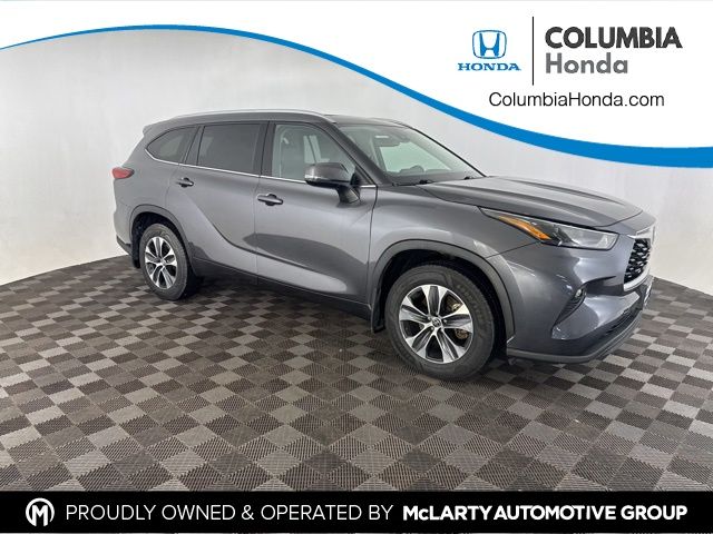 2022 Toyota Highlander XLE AWD