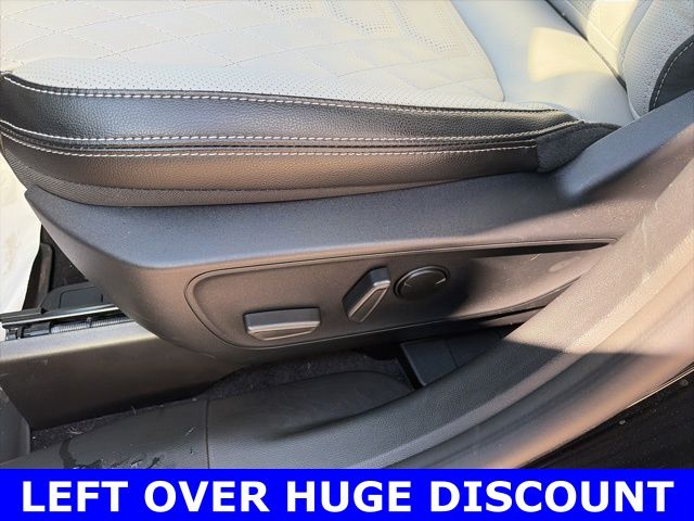 2024 Ford Escape Plug-In Hybrid Base - 8