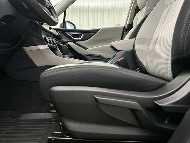 Used 2021 Green Subaru Base image 18