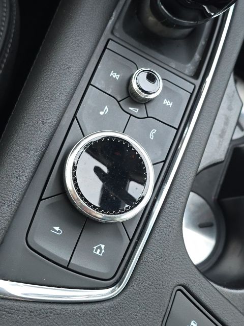 2024 Cadillac XT6 Luxury:C02525