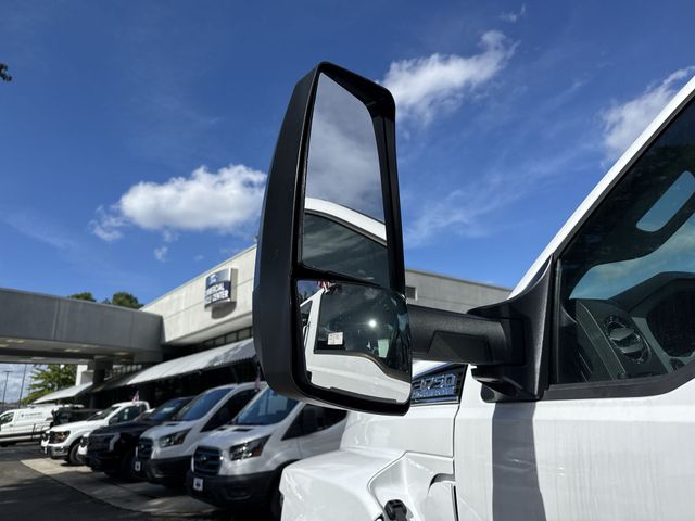 2026 Ford F-750 SuperCab photo 11
