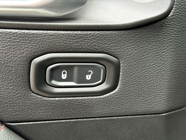 Used 2022 Gray Jeep Rubicon image 18