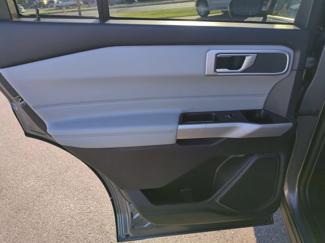 Used 2022 Gray Ford XLT image 28