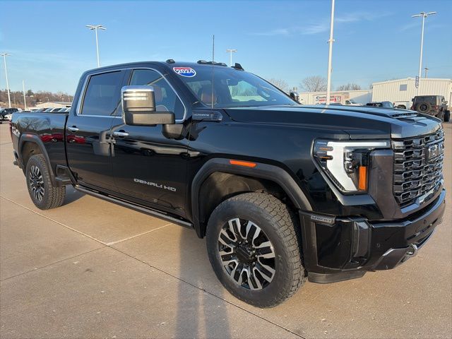 2024 GMC Sierra 2500HD Denali Ultimate Crew Cab 4WD