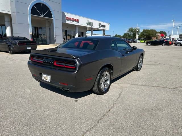 2022 Dodge Challenger SXT 9