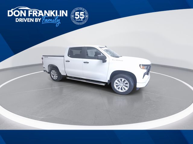 Summit White 2024 Chevrolet Silverado 1500 Custom Crew Cab 4WD Pickup Truck Four-Wheel Drive 8-Speed Automatic