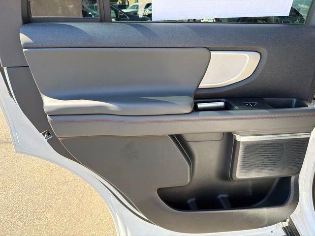 2025 Ford Expedition Active Oxford White - Grieco Acura - Image 14