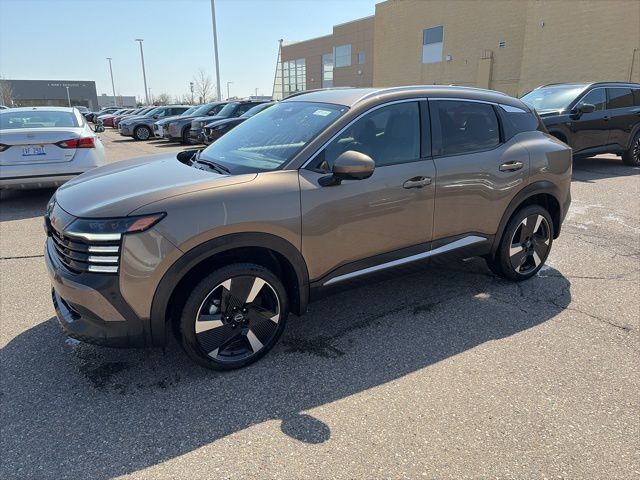 2025 Nissan Kicks SR