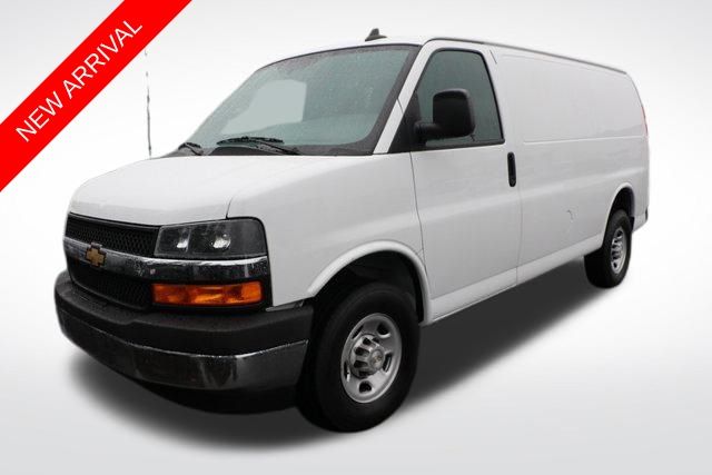 2022 Chevrolet Express 2500 Work Van 9