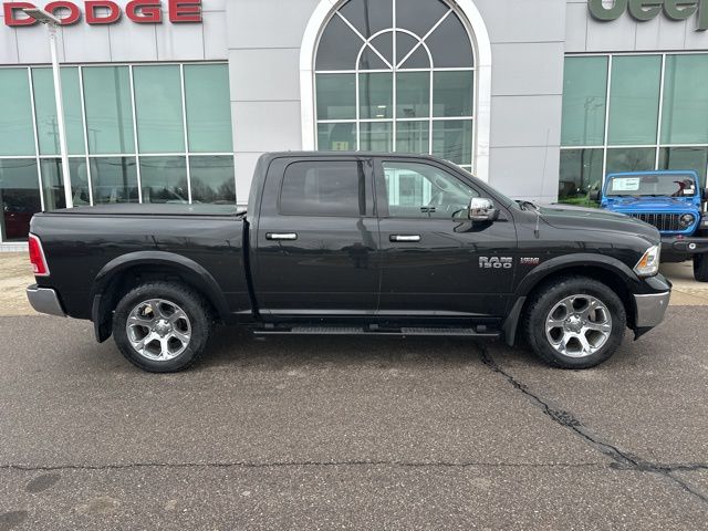 2017 Ram 1500 Laramie - Brilliant Black Crystal Pearlcoat exterior view 4
