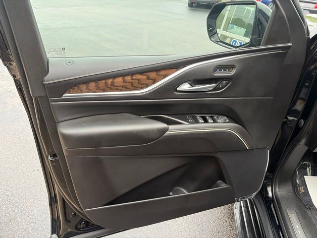 2023 Cadillac Escalade Sport Platinum - 9