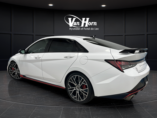 Used 2022 Ceramic White Hyundai Base image 5