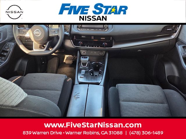 Used 2021 Silver Nissan SV image 8