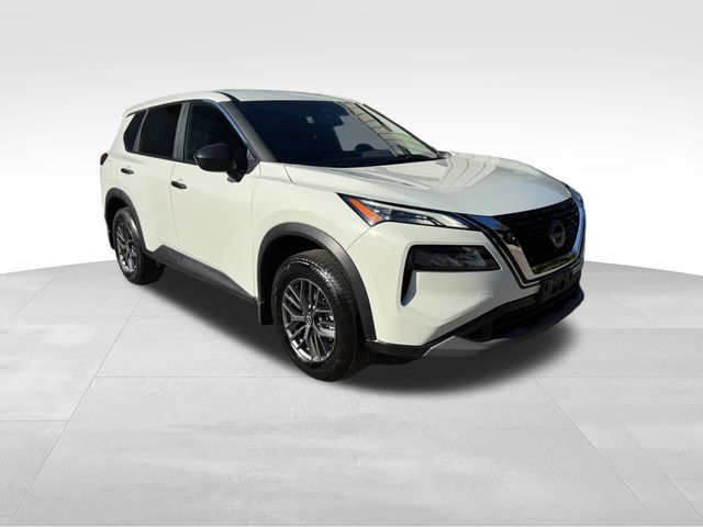 2023 Nissan Rogue S 2