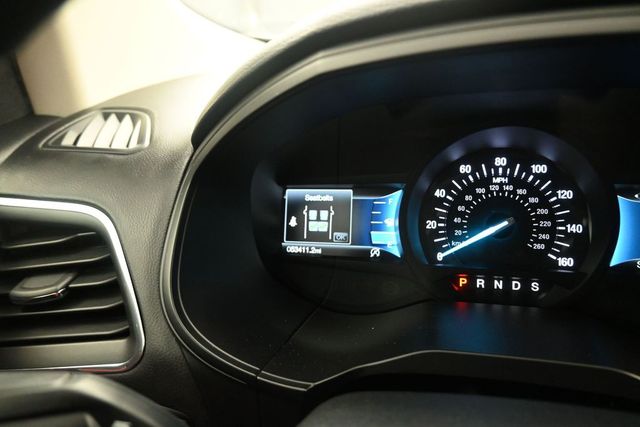 2022 Ford Edge Titanium White at Legacy Ford