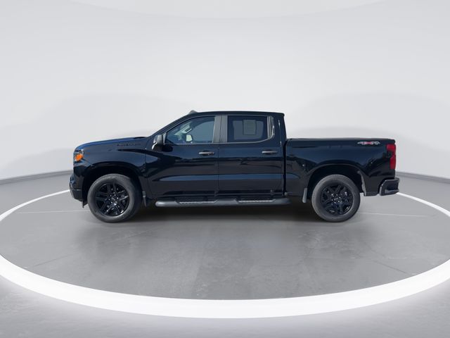 Used 2023 Black Chevrolet Custom image 4