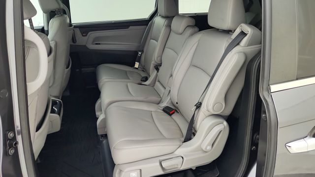 2023 Honda Odyssey Touring  at Community Kia