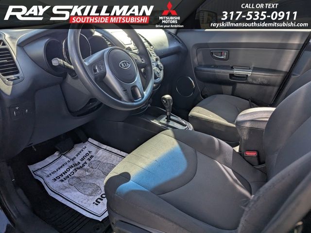 Used 2010 Gray Kia Plus image 8