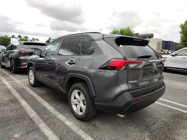 2021 Toyota RAV4 XLE 4