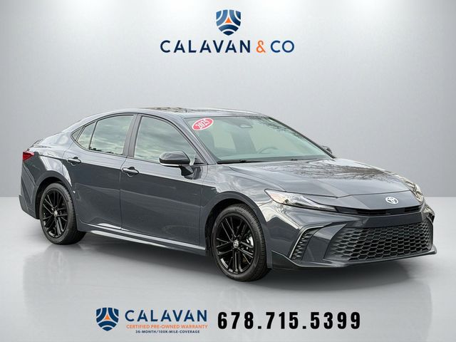 2025 Toyota Camry SE FWD