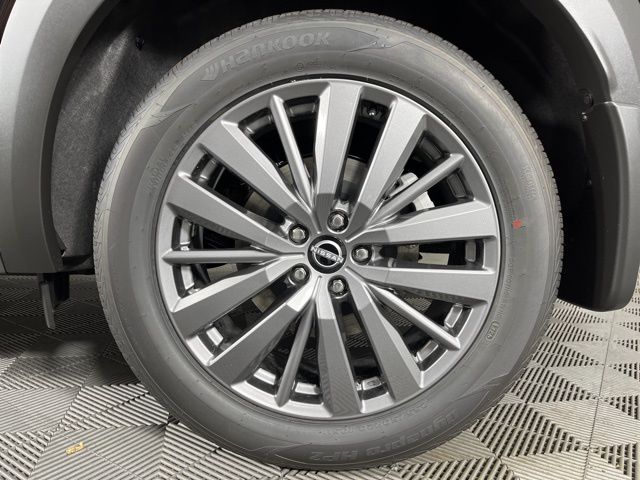 2025 Super Black Nissan Pathfinder SL FWD SUV