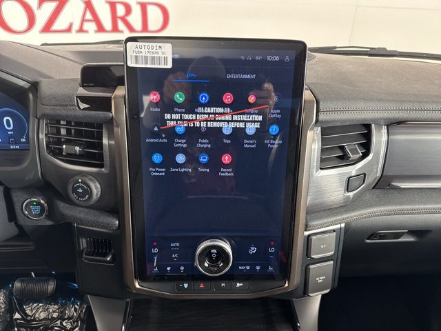 2025 Oxford White Ford F-150 Lightning Lariat AWD Truck