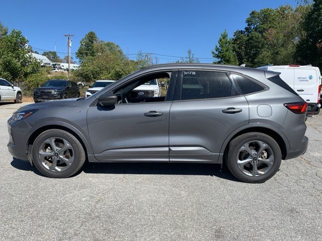 2023 Ford Escape ST-Line 2