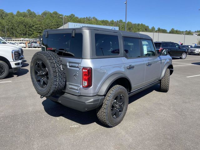 2024 Ford Bronco Black Diamond 3