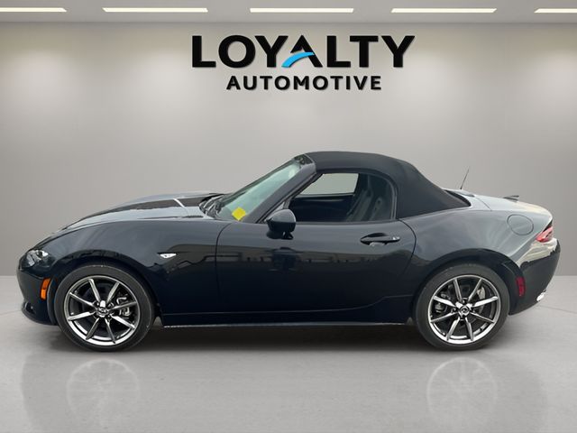 Used 2022 Mazda MX-5 Miata Convertible