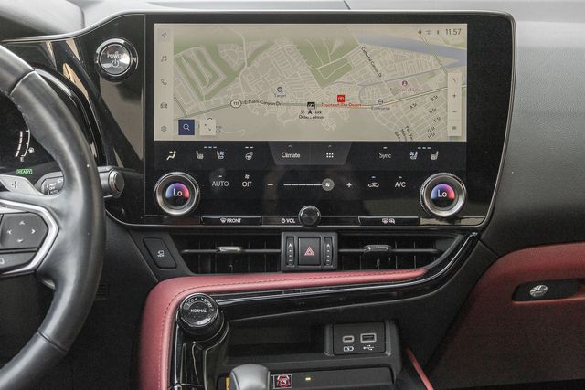 2024 Lexus NX 450h+ Luxury photo