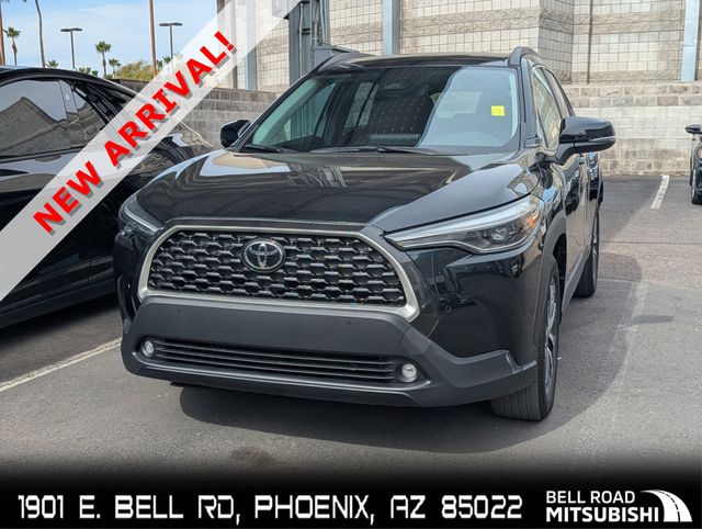 2025 Toyota Corolla Cross XLE FWD