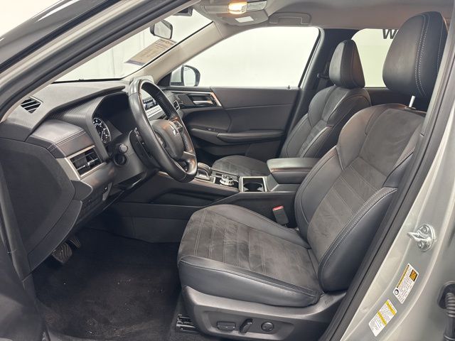 used 2024 Mitsubishi Outlander car, priced at $25,988