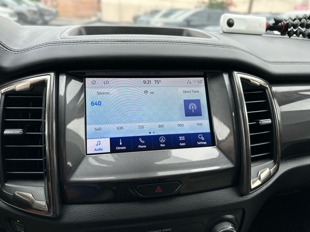 Used 2019 White Ford Lariat image 17