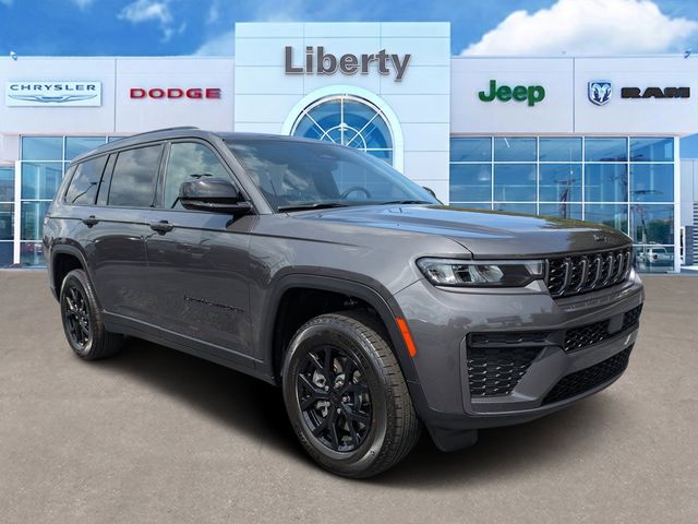 2026 Jeep Grand Cherokee L Laredo Altitude's photo